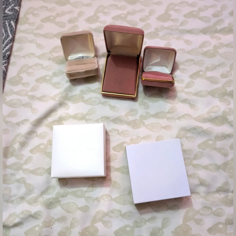 Jewelry boxes - Picture 1 of 2